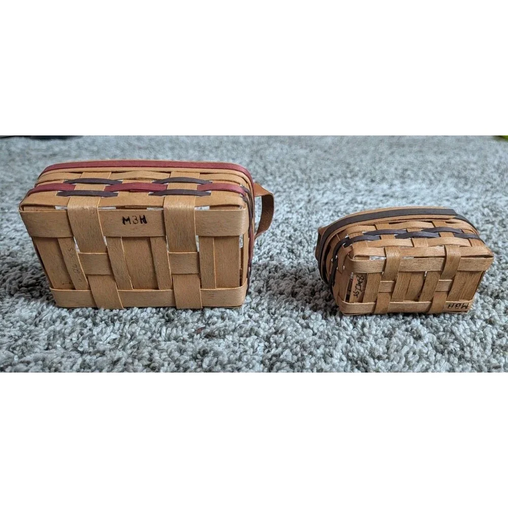 Unbranded vintage miniature